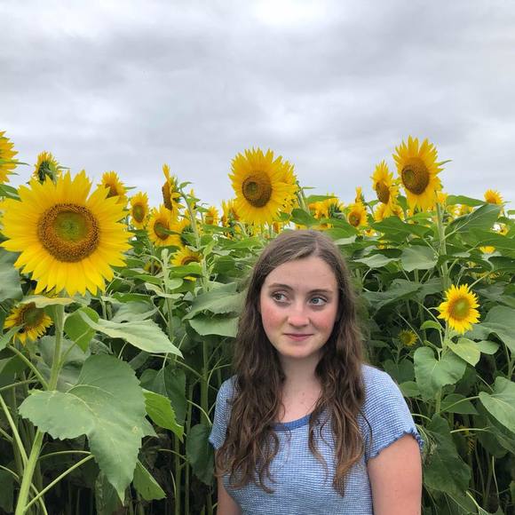 Meet your Posher, Kendall - Picture 1 of 1